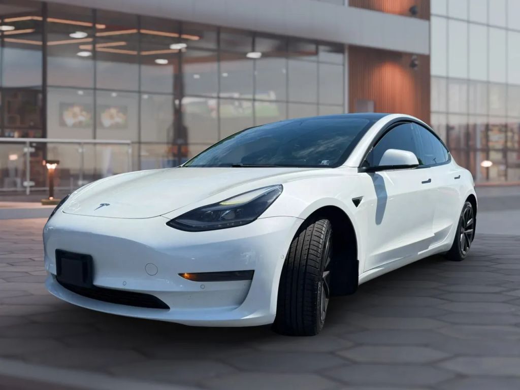 tesla model 3 2021 5YJ3E1EAXMF023895 image tesla model 3 2021 5YJ3E1EAXMF023895 image